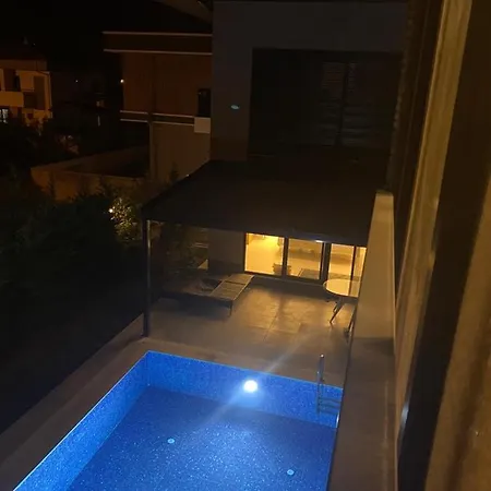 Promulk Szálloda